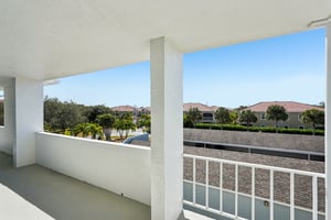 Winkler Rd 305-S0402-005.jpg