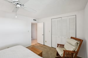 Winkler Rd 305-S0402-018.jpg