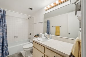 Winkler Rd 305-S0402-024.jpg