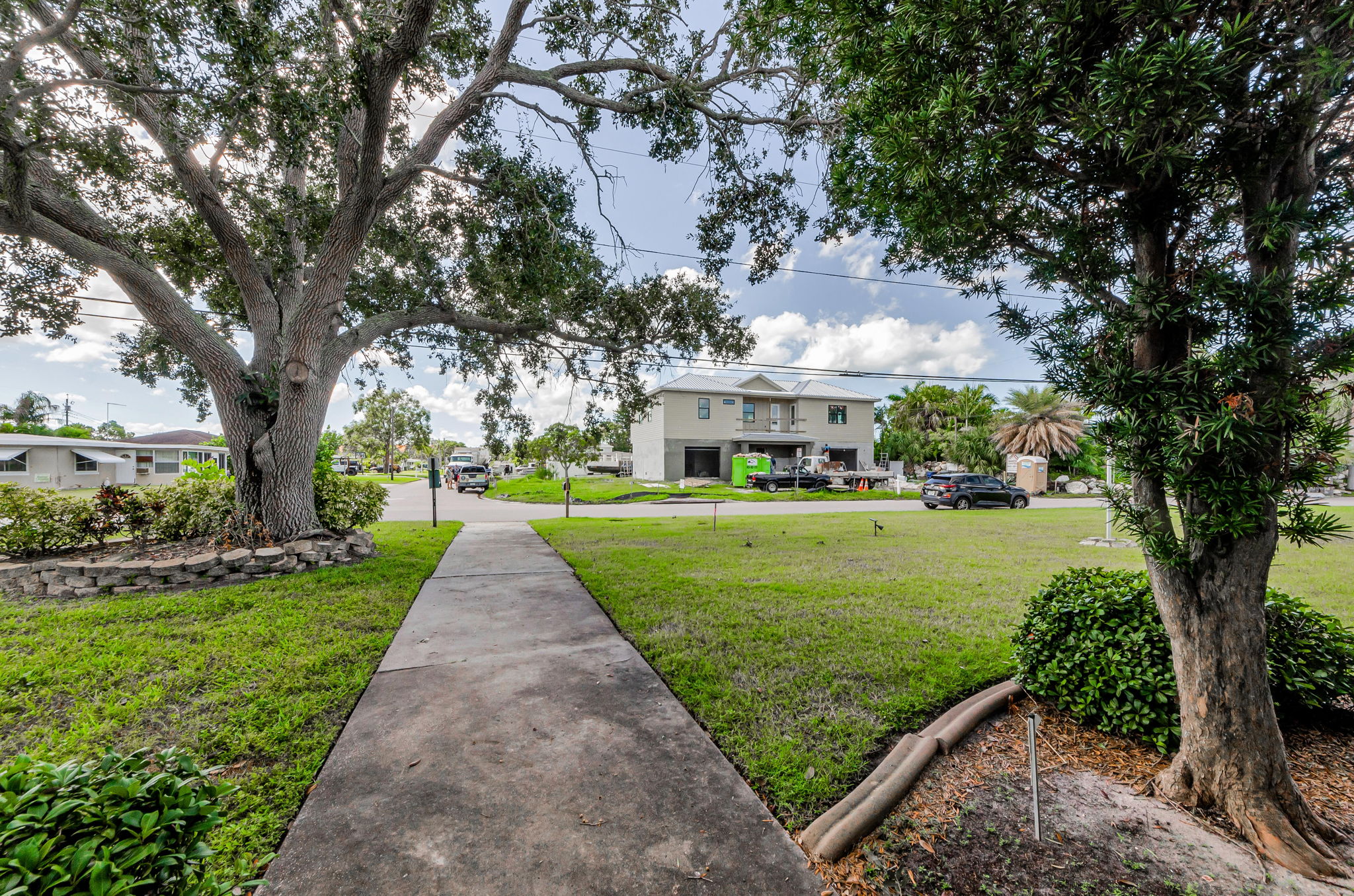 Front Walkway 1