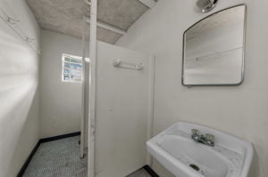 Interior Bathroom 2