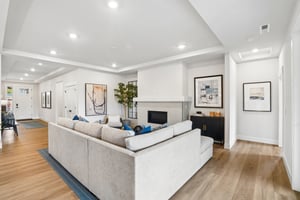 Thompson Dr-S1806-009.jpg