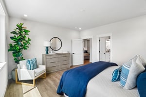 Thompson Dr-S1806-027.jpg