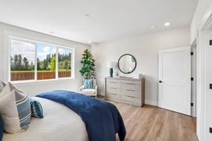Thompson Dr-S1806-028.jpg