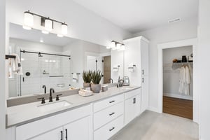 Thompson Dr-S1806-031.jpg