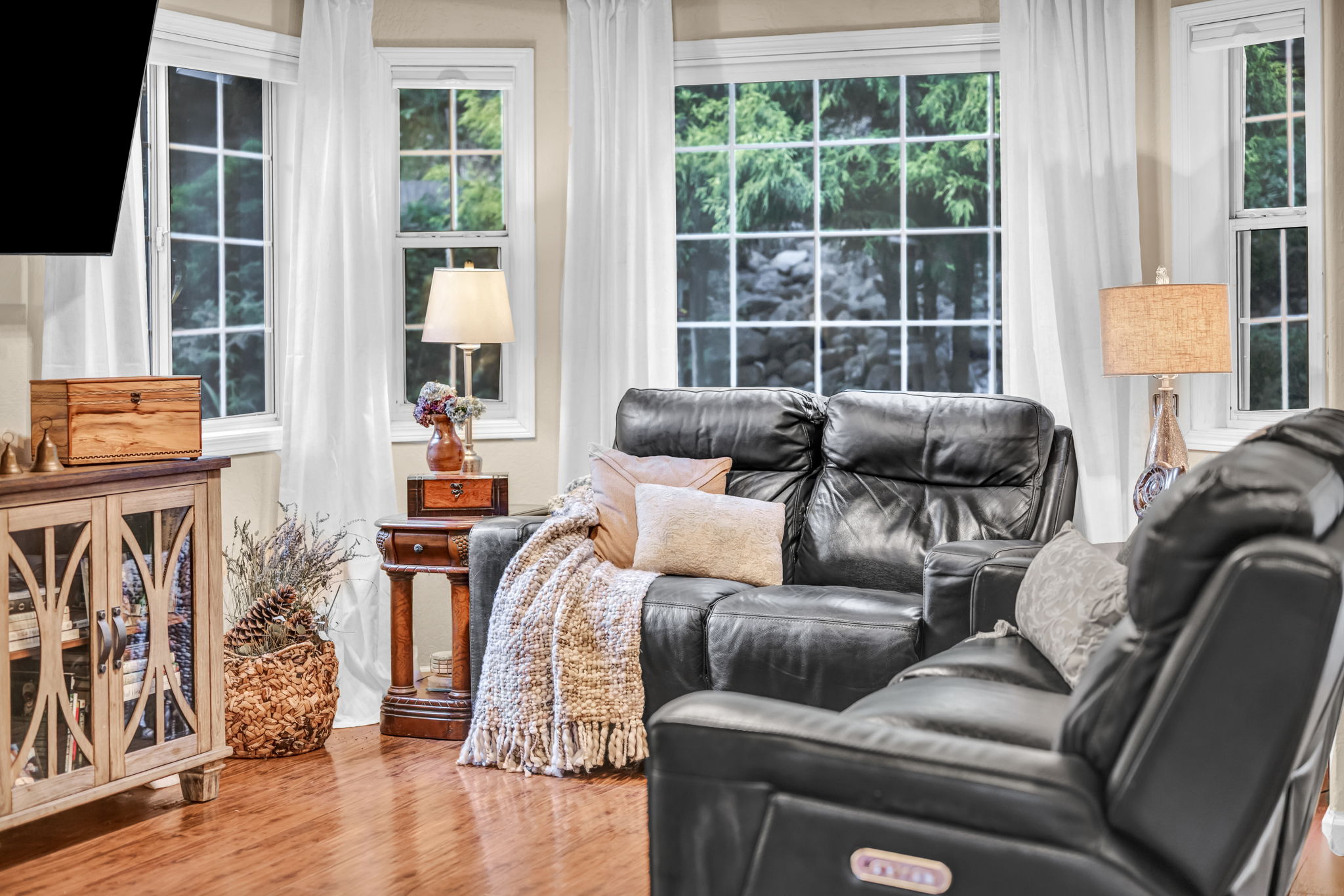  Photo 85