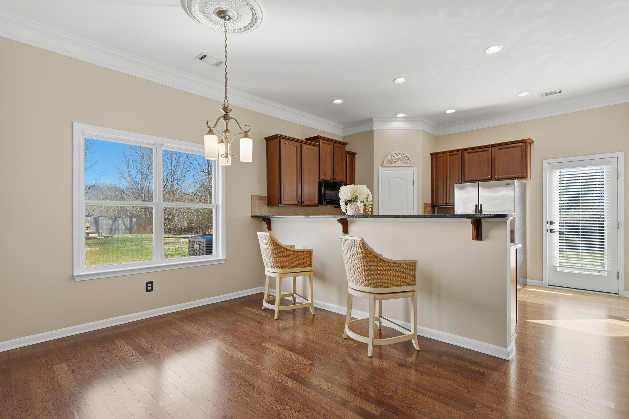 Kitchen/Breakfast Area