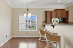 Kitchen/Breakfast Area
