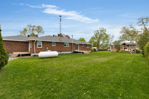  Photo 49