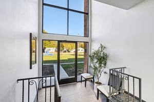 5965 Evergreen Rd Unit 2 bedroom-S2810-004.jpg