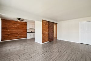 5965 Evergreen Rd Unit 2 bedroom-S2810-007.jpg