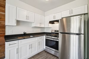 5965 Evergreen Rd Unit 2 bedroom-S2810-011.jpg