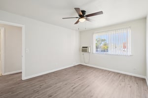 5965 Evergreen Rd Unit 2 bedroom-S2810-017.jpg