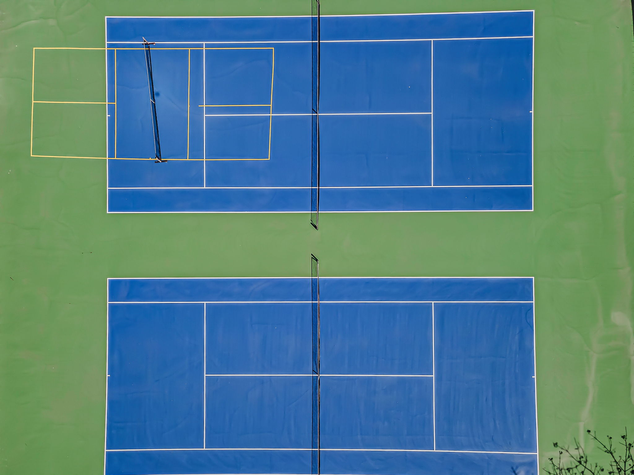 Tennis and Pickleball Courts18