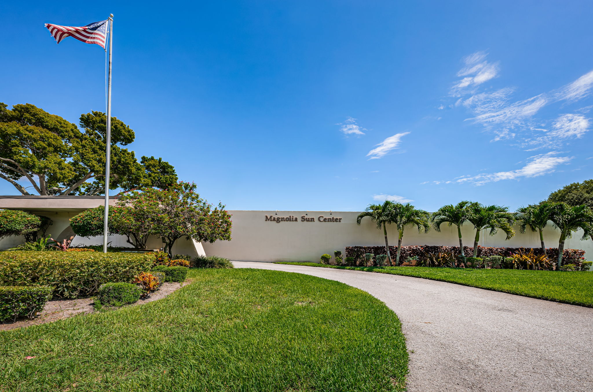 Magnolia Sun Center1