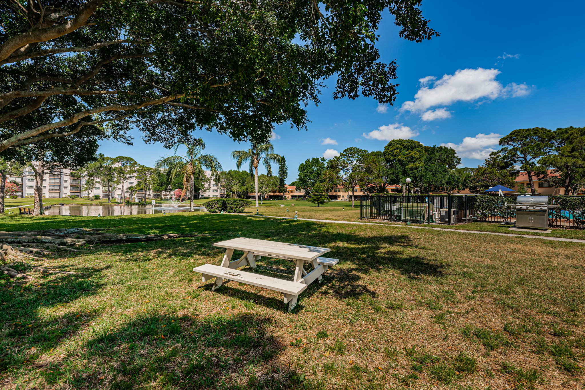 Oleander Lake Center7 Picnic Area