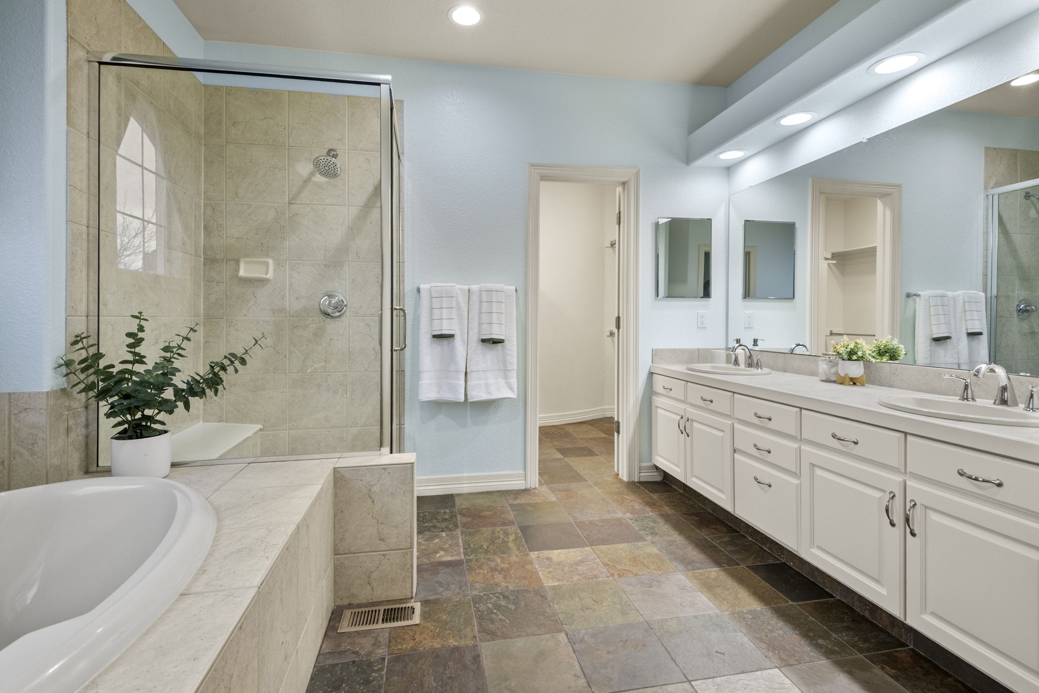  Photo 117