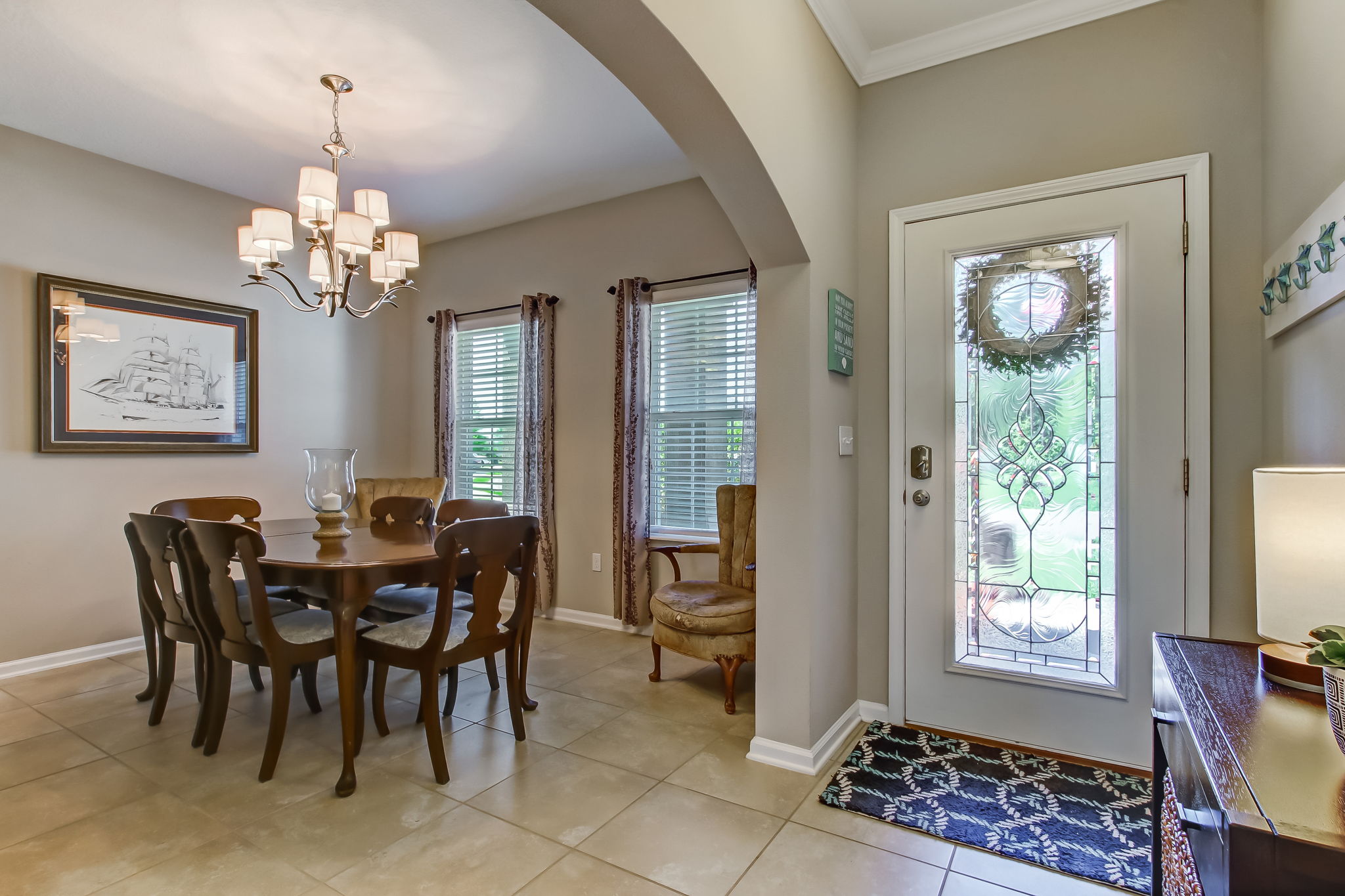 Foyer/Dining Room