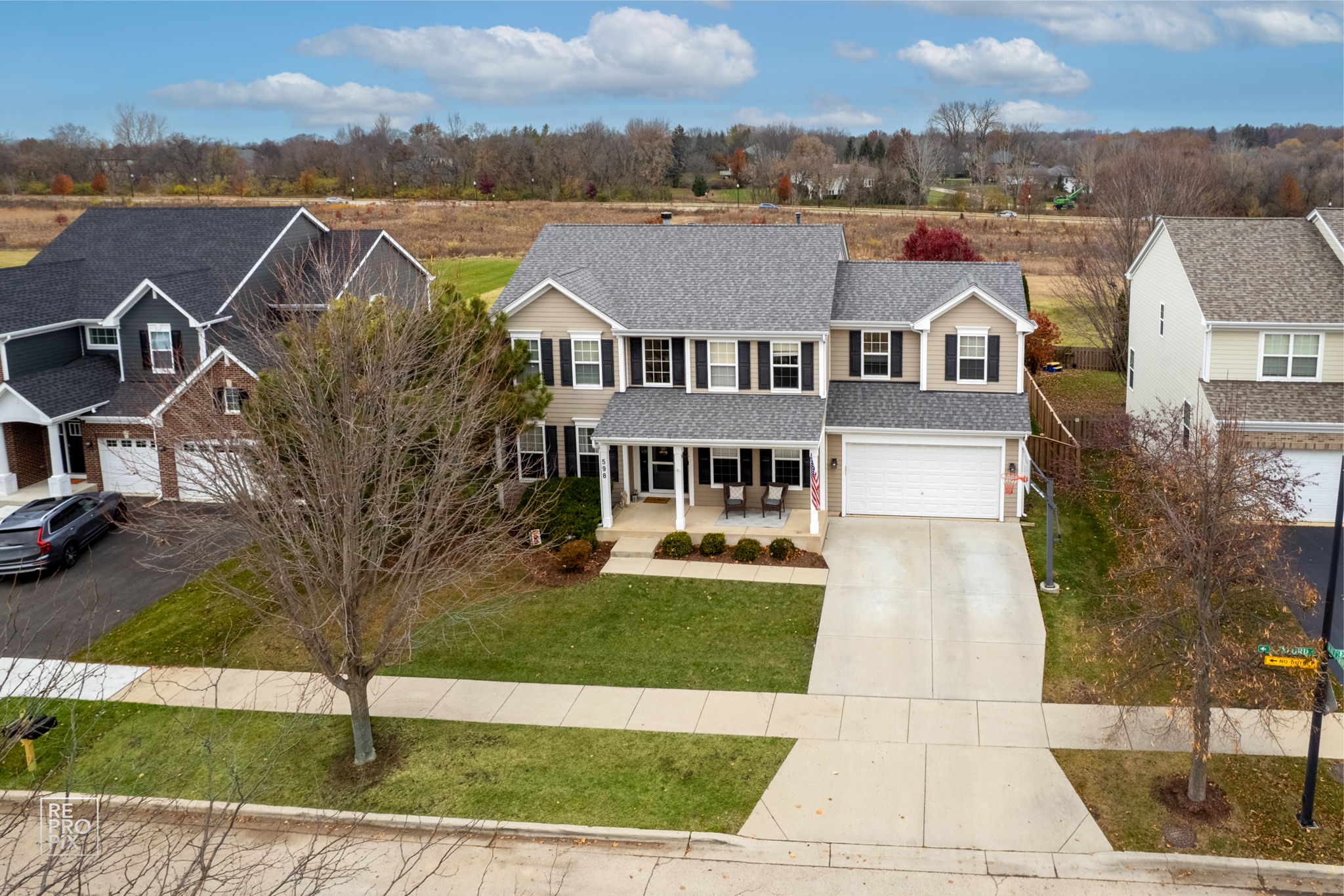  598 Wexford Ct, Elgin, IL 60124_002