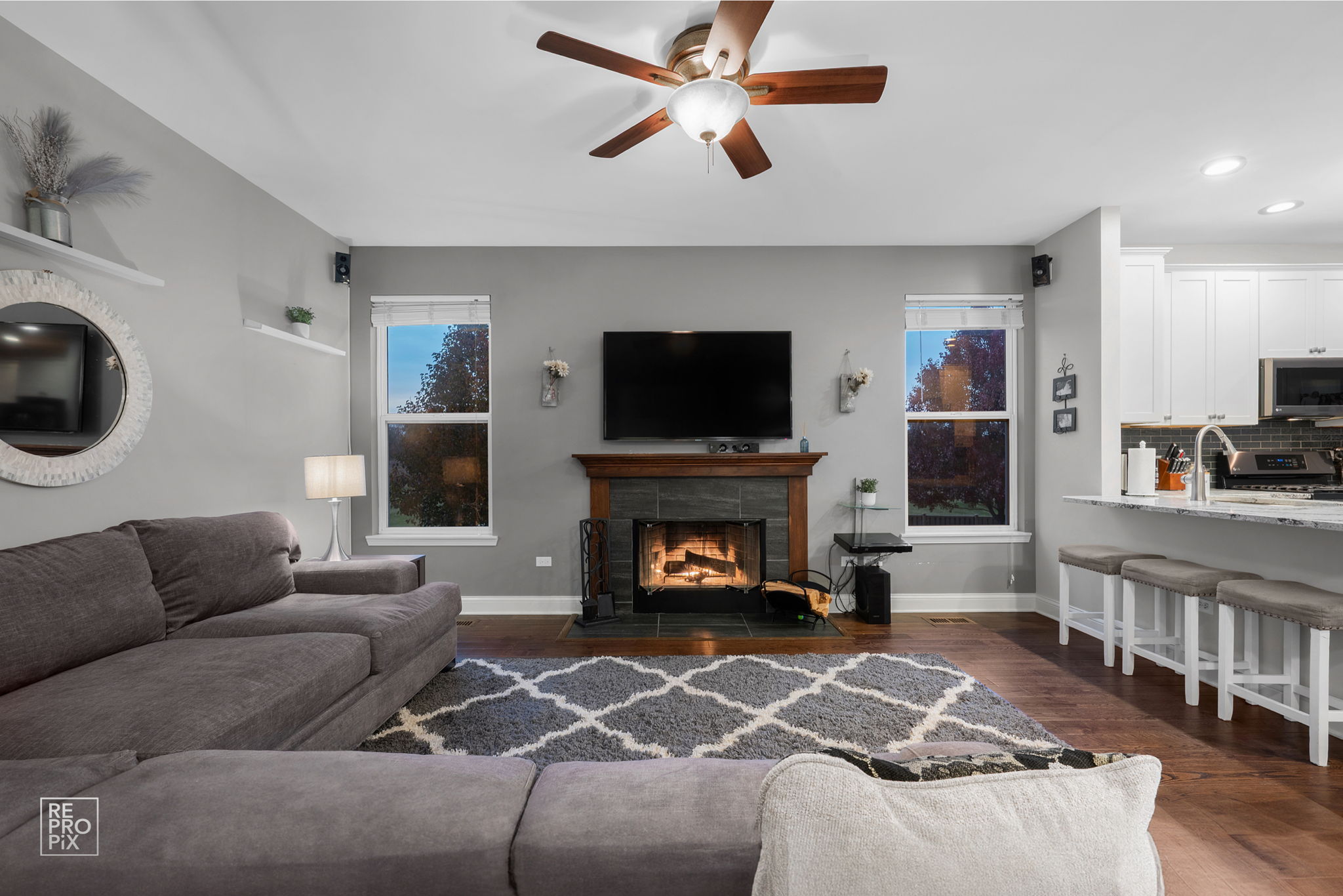  598 Wexford Ct, Elgin, IL 60124_011