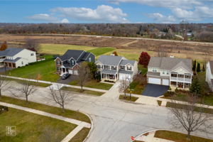  598 Wexford Ct, Elgin, IL 60124_001