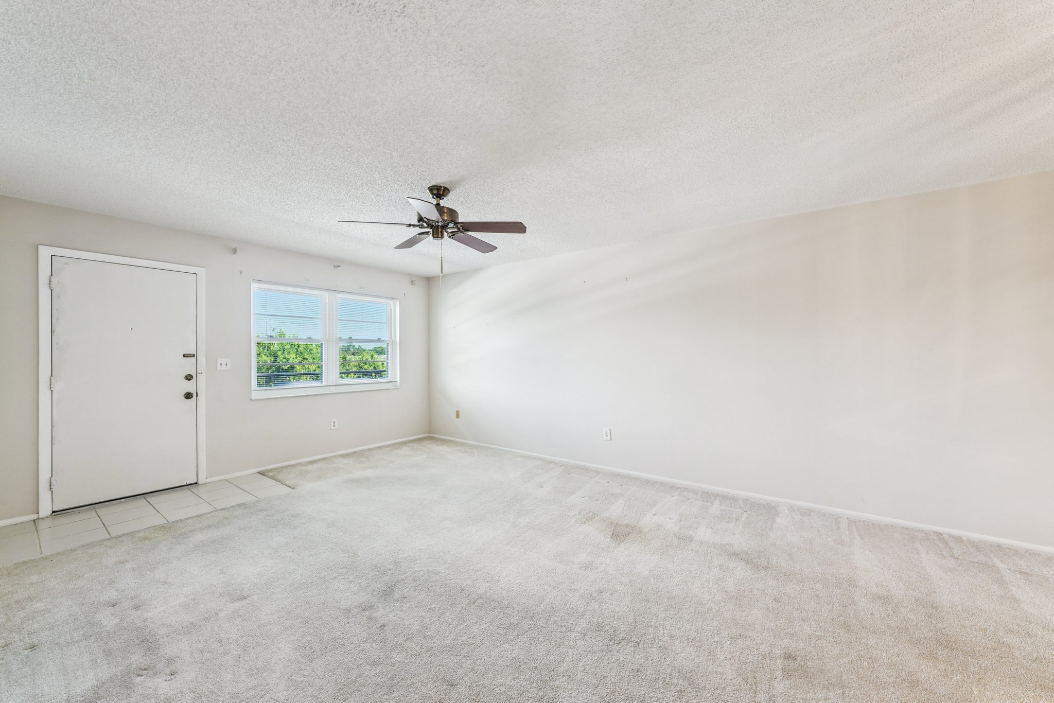 80th St N 410-S3007-011.jpg