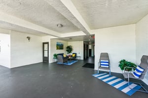 80th St N 410-S3007-005.jpg