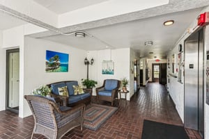 80th St N 410-S3007-007.jpg