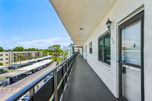 80th St N 410-S3007-008.jpg