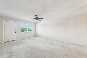 80th St N 410-S3007-011.jpg