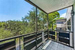 80th St N 410-S3007-045.jpg
