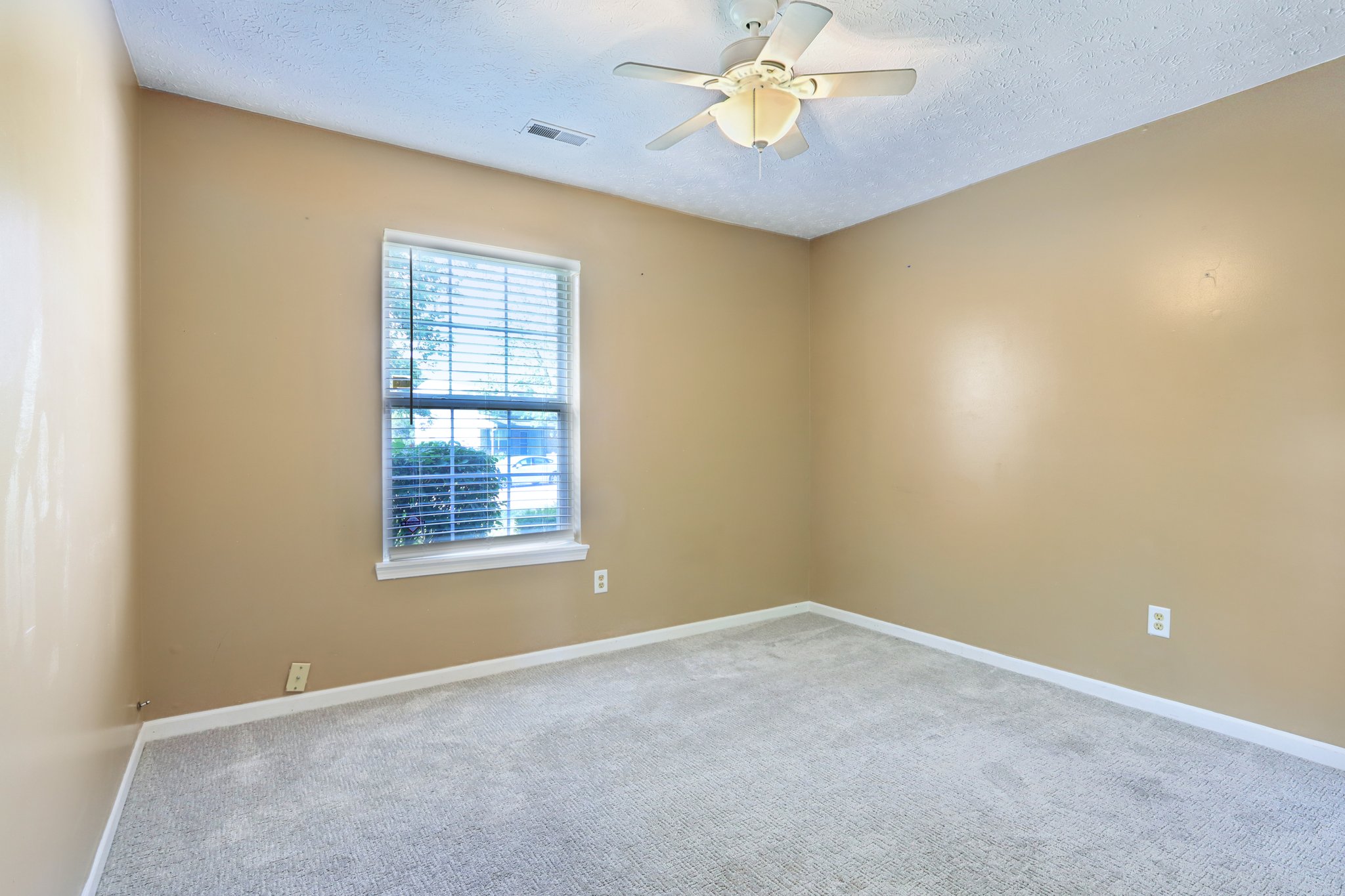 Sycamore Forge Ln-S1607-024.jpg