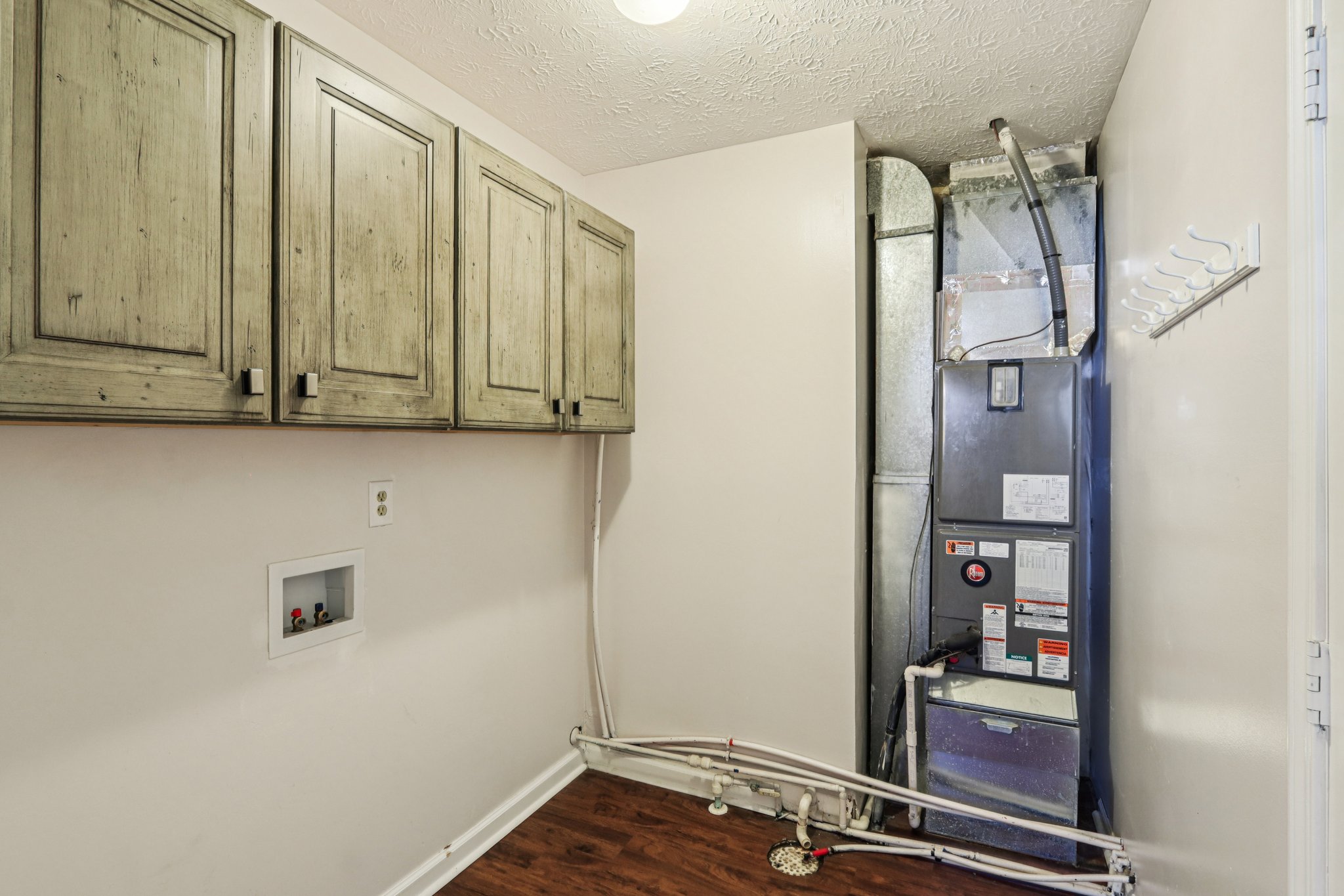 Sycamore Forge Ln-S1607-026.jpg
