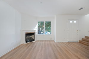 04 - Living Room