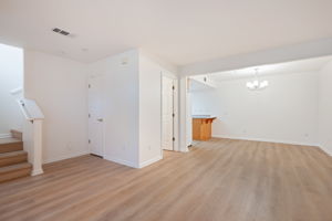 05 - Living Room