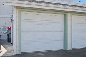 23 - Garage