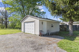 Detached Garage