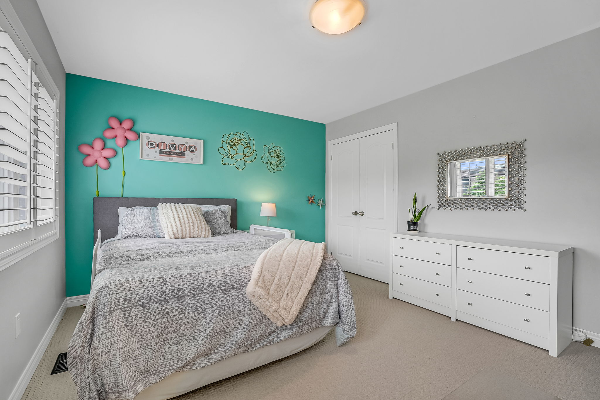 37-second bedroom2