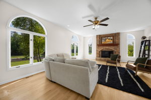 5N869 Westwood Ln, St. Charles, IL 60175_006