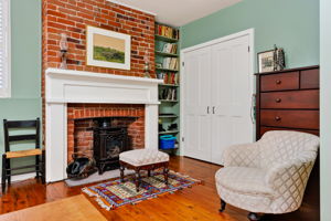  Photo 47