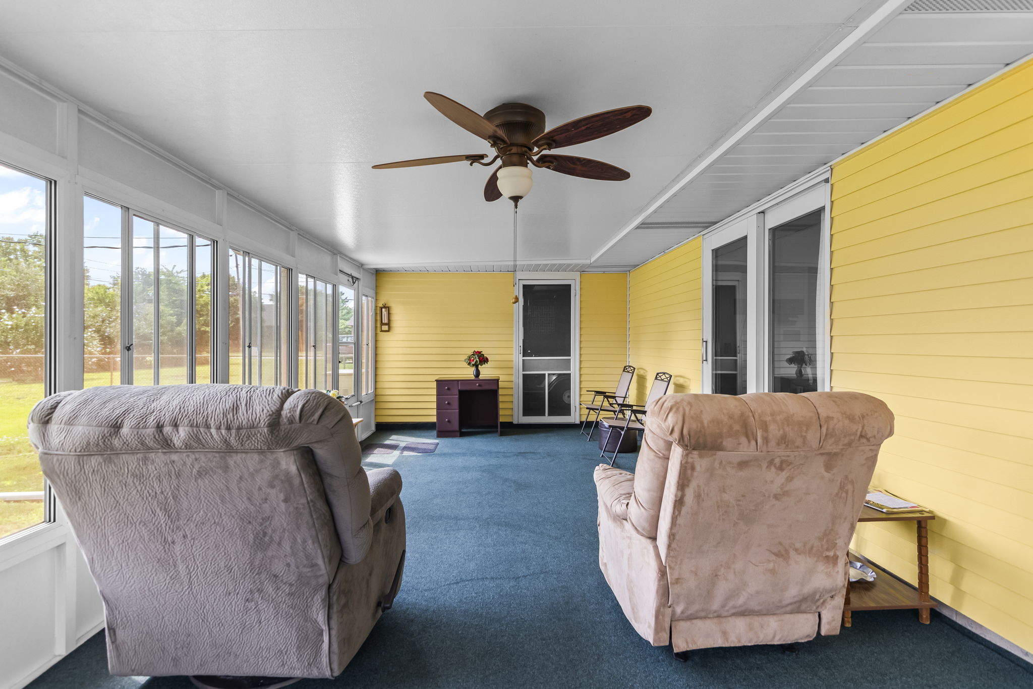 Screened-in Porch