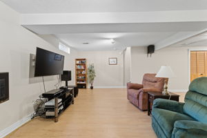  Photo 37