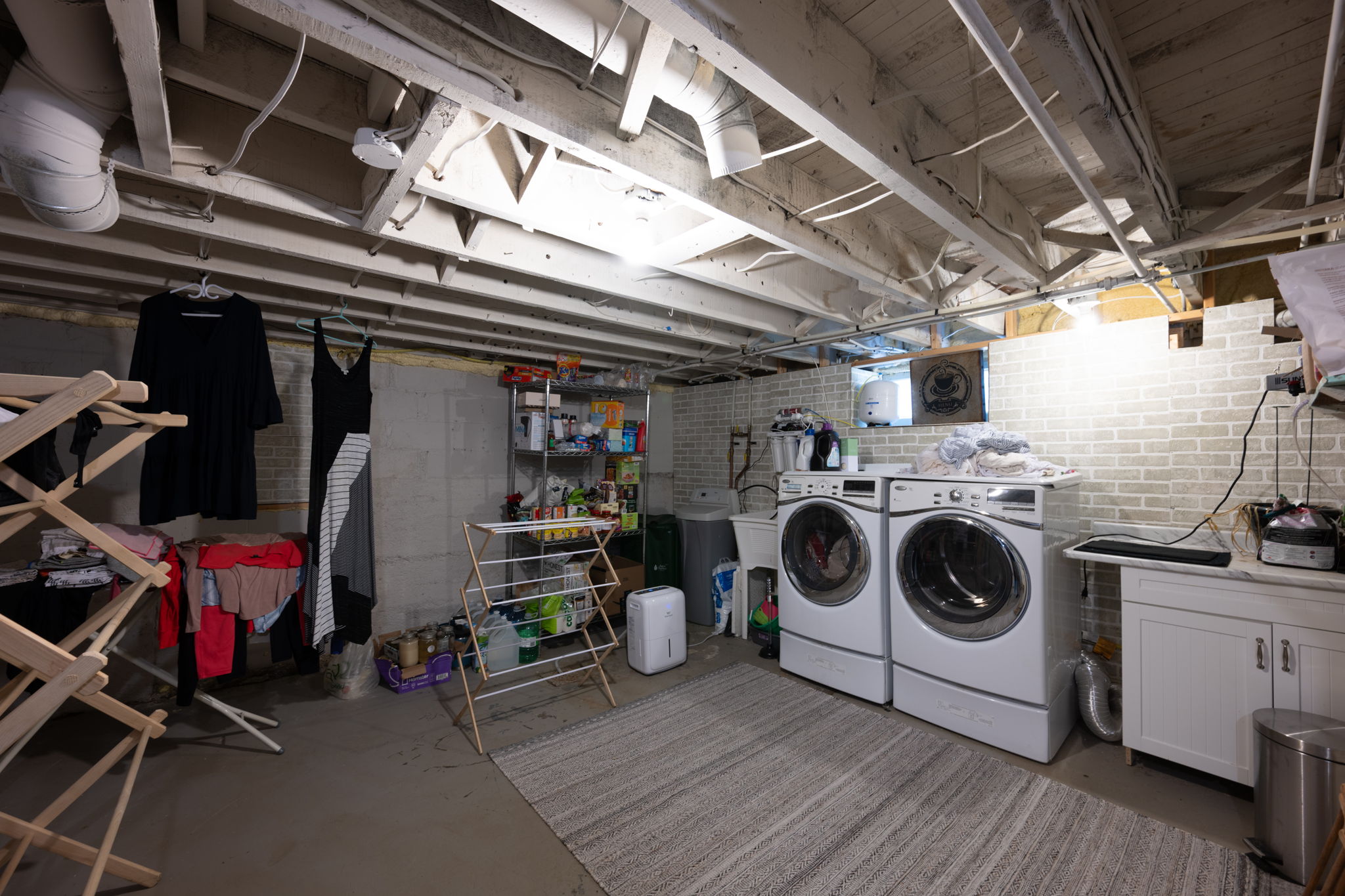  Photo 46