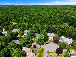 6 Davey Ln, Winchester, MA 01890, USA Photo 2