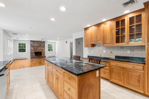6 Davey Ln, Winchester, MA 01890, USA Photo 5