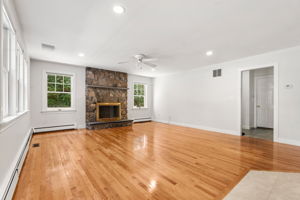 6 Davey Ln, Winchester, MA 01890, USA Photo 6