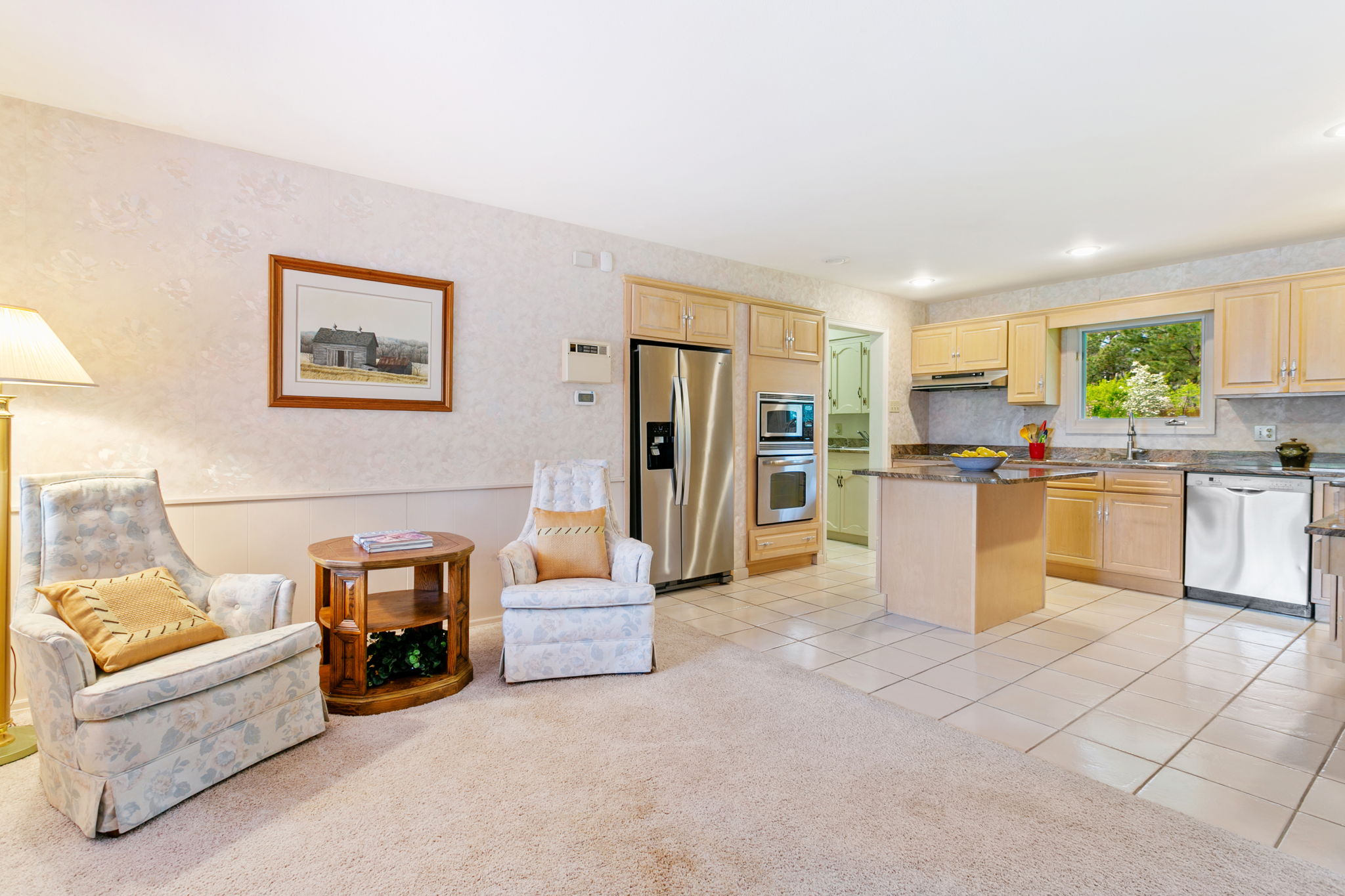 Hearth Room/Dining Area