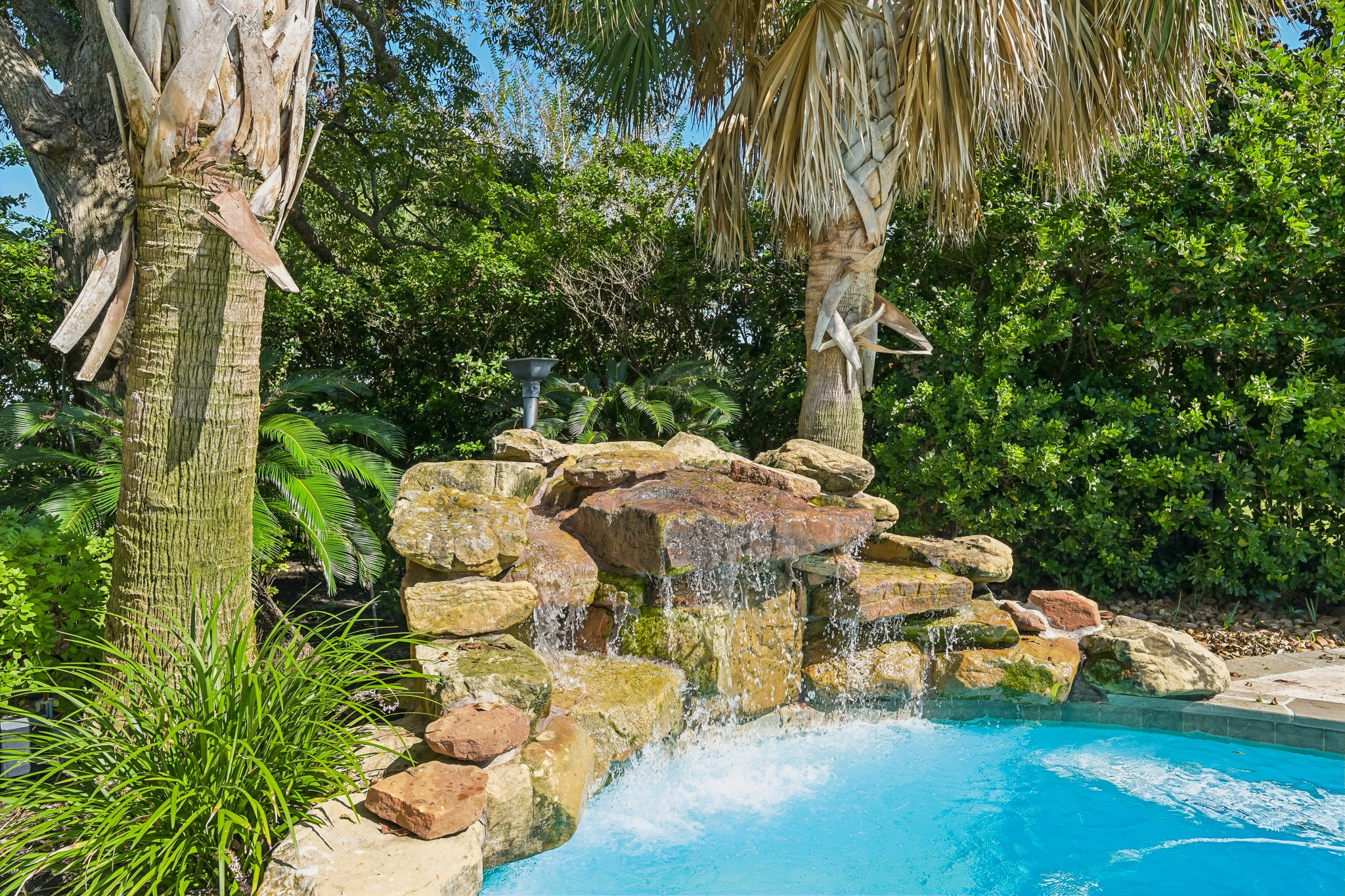 Farrell Ridge Dr-S1210-059.jpg