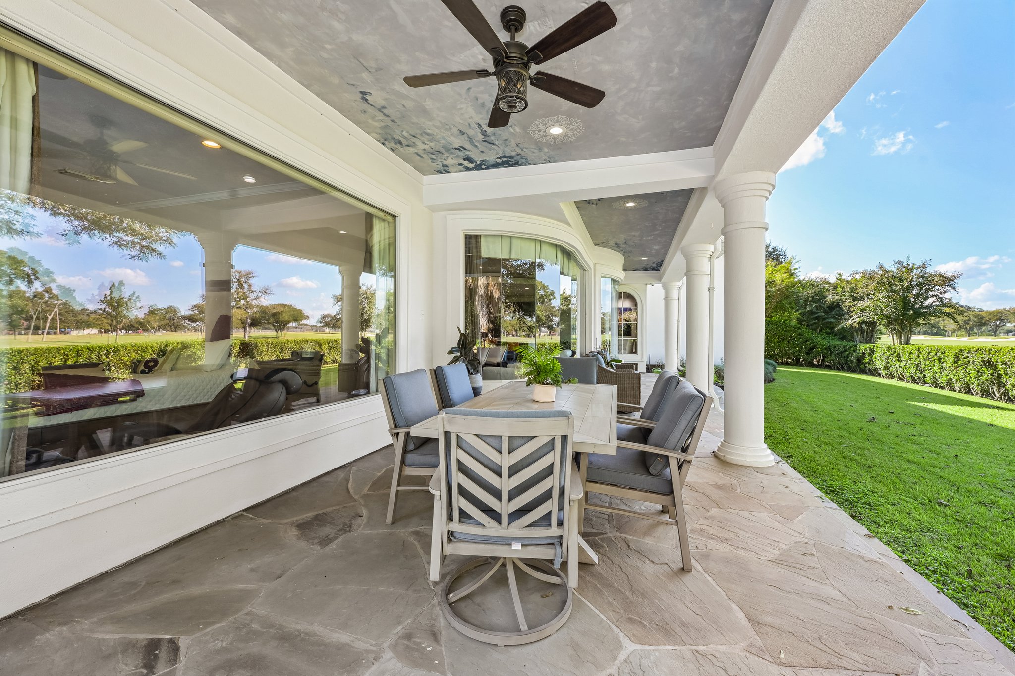 Farrell Ridge Dr-S1210-062.jpg