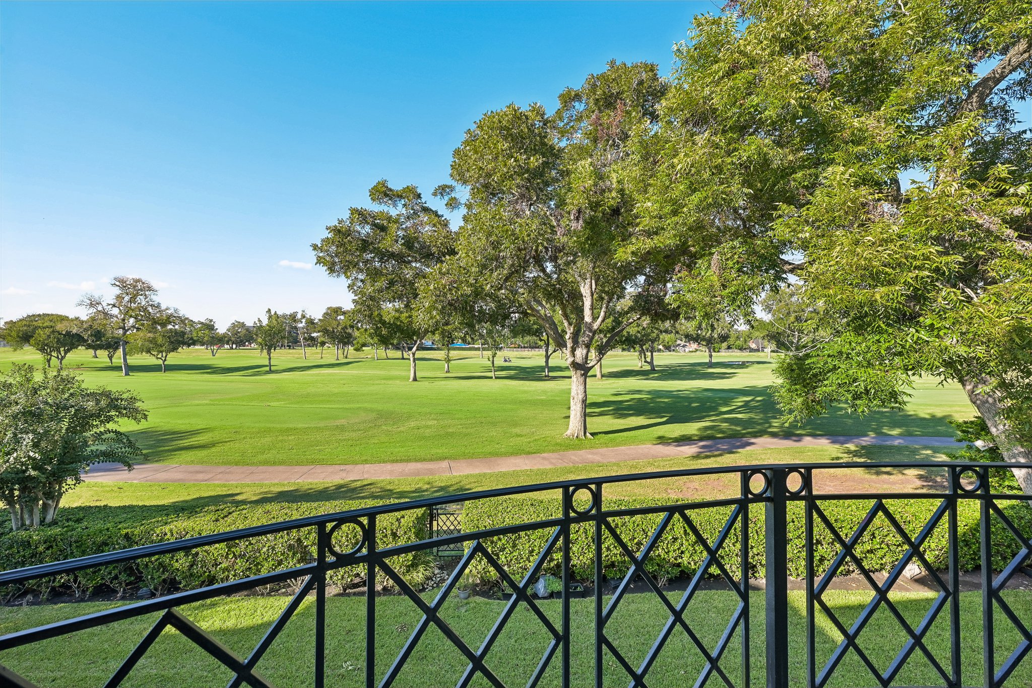 Farrell Ridge Dr-S1210-063.jpg